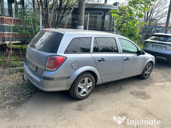 Opel astra h autoturism