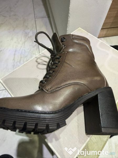 Ghete piele naturală mărimea 36