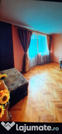 Apartament cu 2 camere central