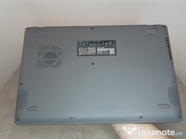 Asus 14' i3-10110u, 256gb SSD, 8gb RAM, Windows 11 