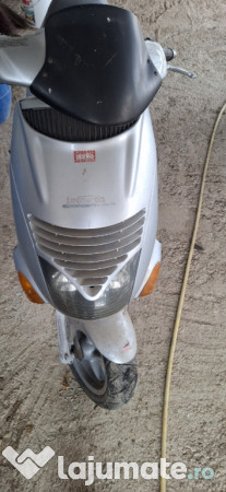 Scuter Aprilia leonardo 