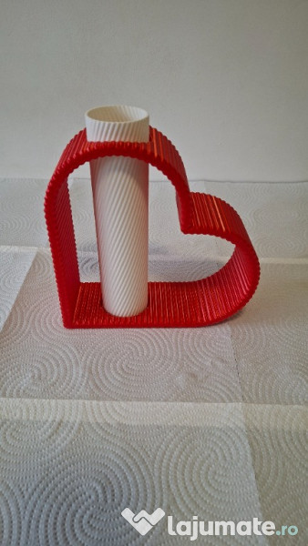 Vaza decorativa in forma de inima 