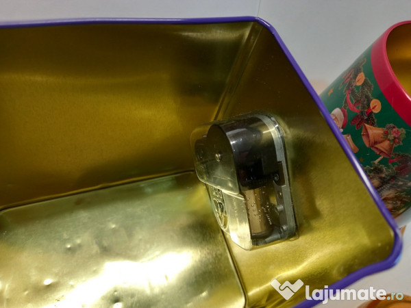 2 Cutii muzicale din tablă pentru dulciuri, funcționale 