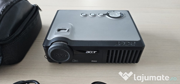 Proiector ACER PD323 