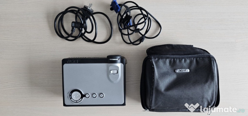 Proiector ACER PD323 