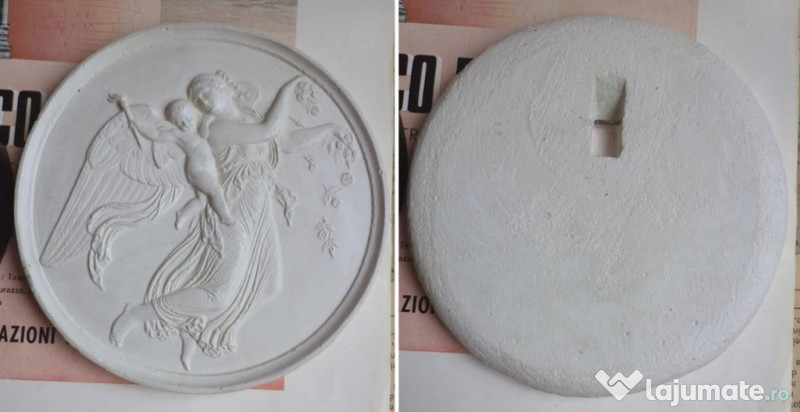 2 Obiecte decorative cu temă religioasă 