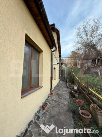 Casă Individuală cu 1.723 mp Teren și Livadă, Zona Grigo