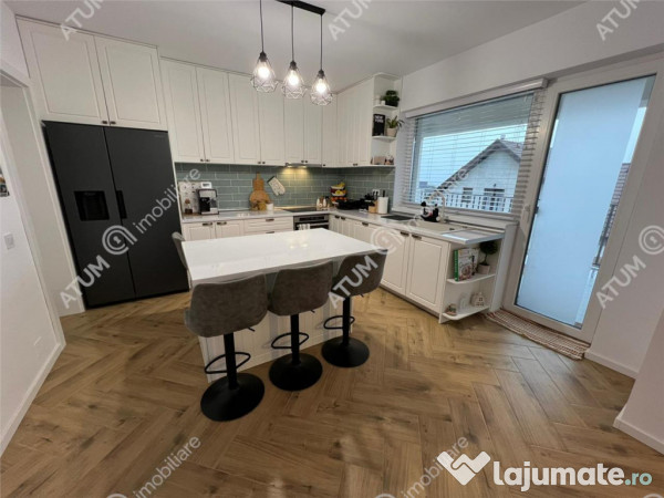 Casa individuala la cheie 4 camere 2 garaje de in Sibiu 