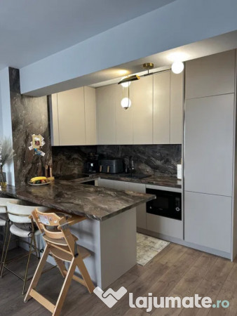 Apartament Cu 2 Camere Decomandate Zona Obcini