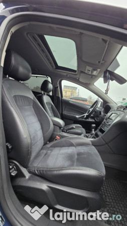 Ford Mondeo mk4.5 an 2014 motor 1,6 TDCI 115 CP Hatchback 