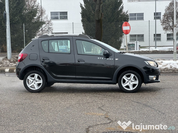Dacia Sandero Stepway*benzina*clima*2016/luna 06*navi*factura*euro 6! 