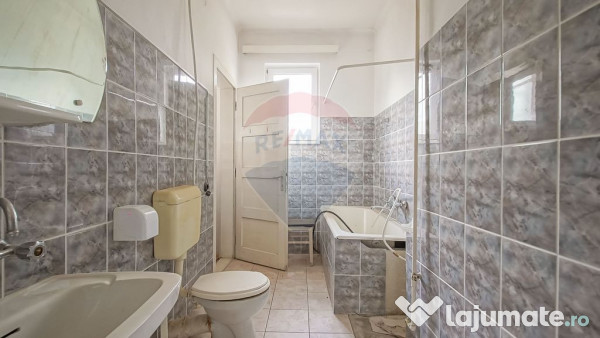 Apartament cu 3 camere de vânzare în zona Centrul Civic 