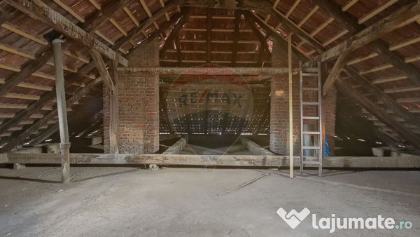 Apartament cu 3 camere de vânzare în zona Centrul Civic 