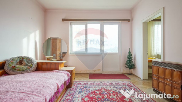 Apartament cu 3 camere de vânzare în zona Centrul Civic 