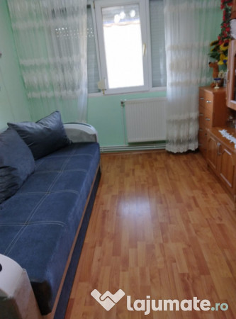 Apartamwent 2 camere confort 2, etaj 3/4, cartier Apollo. 