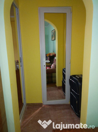 Apartamwent 2 camere confort 2, etaj 3/4, cartier Apollo. 