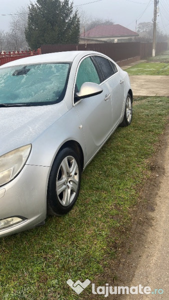 Opel Insignia autoturism