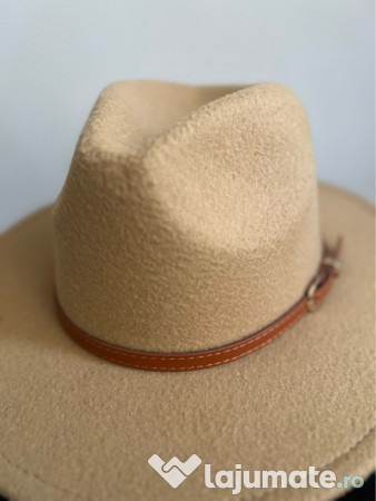 Palarie tip fedora 
