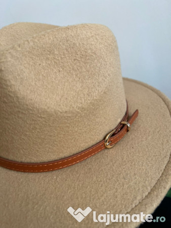 Palarie tip fedora 