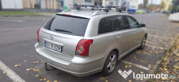 Auto Toyota Avensis