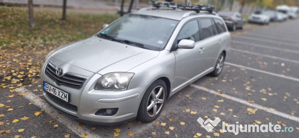 Auto Toyota Avensis