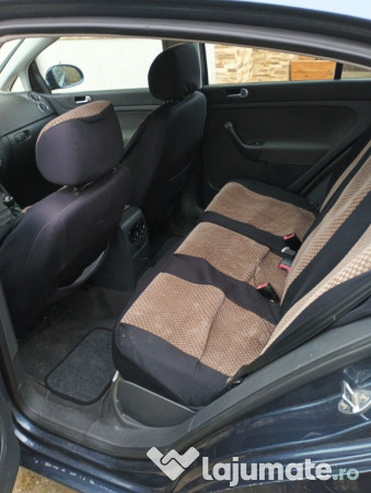 Volkswagen Golf 5 plus benzina