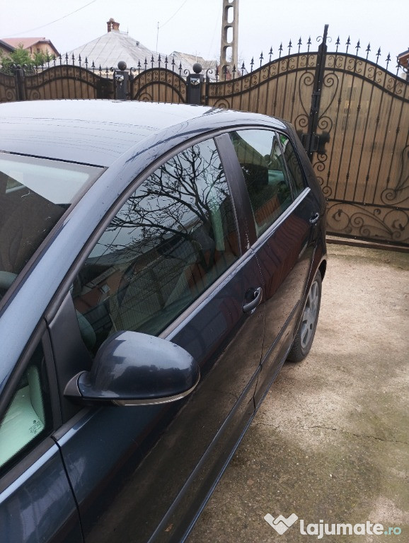 Volkswagen Golf 5 plus benzina