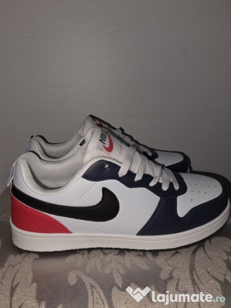 Adidași Nike noi marimea 40,42 