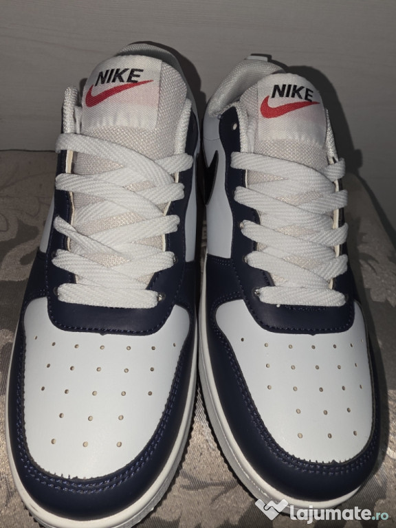 Adidași Nike noi marimea 40,42 