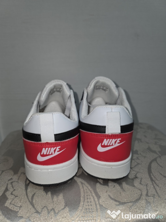 Adidași Nike noi marimea 40,42 