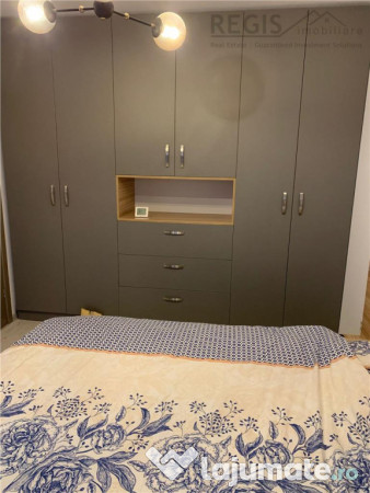 Apartament open space zona Tractorul/ loc de parcare 