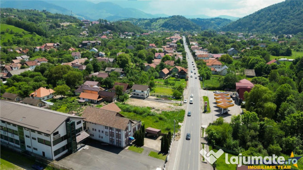 Intravilan, aria castelul Bran,utilitati,acces apreciabil: F 