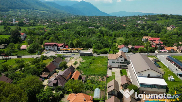 Intravilan, aria castelul Bran,utilitati,acces apreciabil: F 