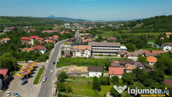 Intravilan, aria castelul Bran,utilitati,acces apreciabil: F 