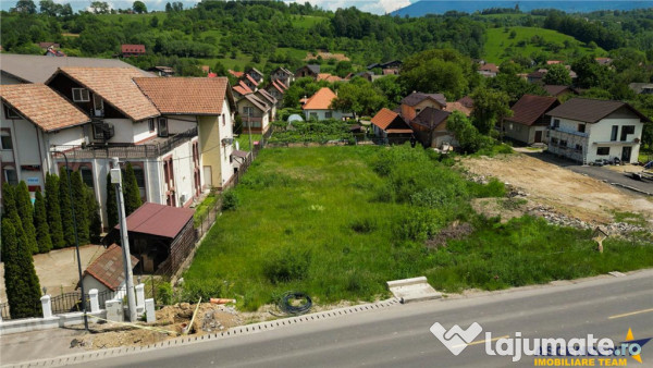 Intravilan, aria castelul Bran,utilitati,acces apreciabil: F 