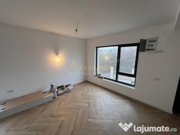 Casa Individuala - 3 camere - 2 bai - 215mp teren