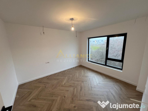 Casa Individuala - 3 camere - 2 bai - 215mp teren