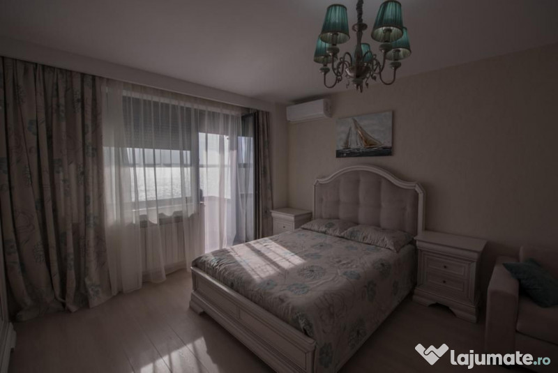 APARTAMENT 3 CAMERE MAMAIA CU VEDERE LA LAC 