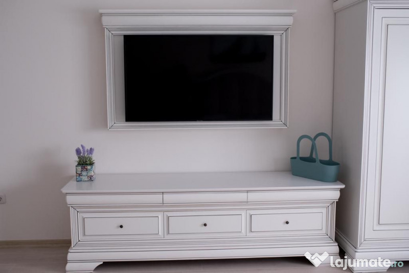 APARTAMENT 3 CAMERE MAMAIA CU VEDERE LA LAC 