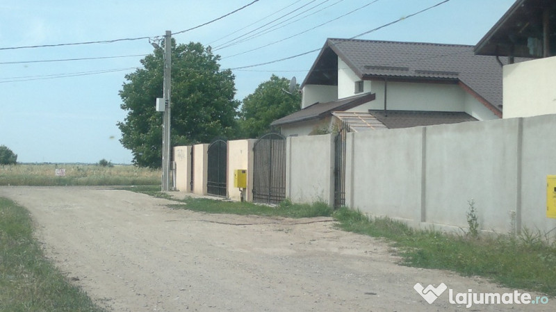 Berceni la stadionul din comuna - teren 412 mp – zona vile 