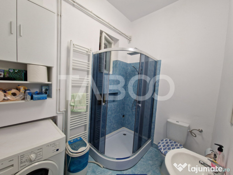 Apartament central 4 camere spatiu comercial garaj si pivnit 