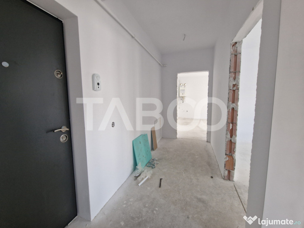 Apartament 60 mpu la CHEIE cu 3 camere balcon 18 mp pe Doamn 