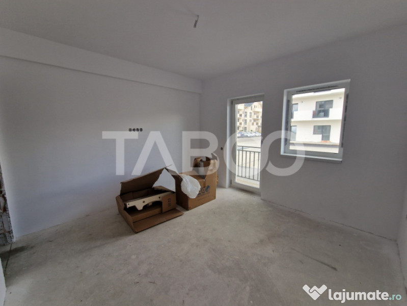 Apartament 60 mpu la CHEIE cu 3 camere balcon 18 mp pe Doamn 