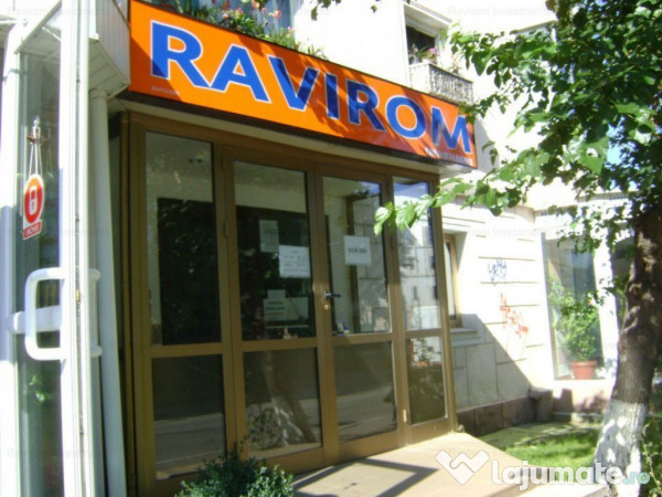 Apartament trei camere, decomandat, centrala, balcon, liber, 9 Mai 