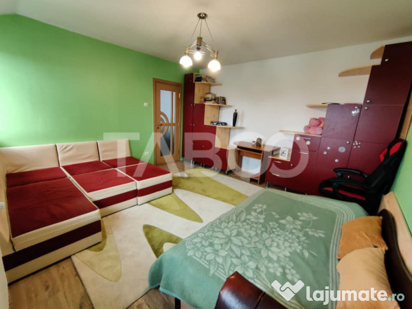 Apartament cu 4 camere in zona facultatilor Mihai Viteazul 