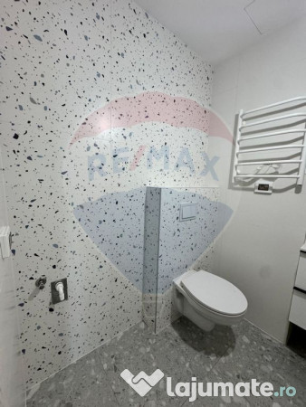 Apartament cu 3 camere de vânzare în zona Central 