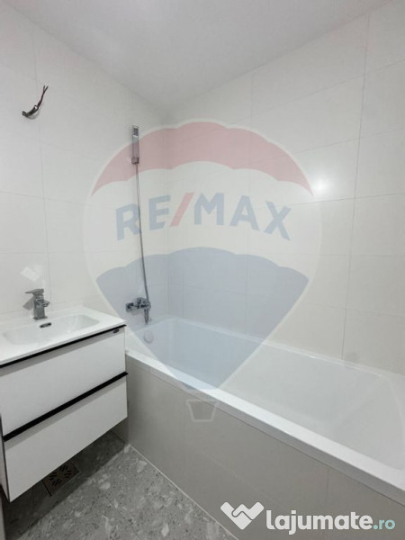 Apartament cu 3 camere de vânzare în zona Central 