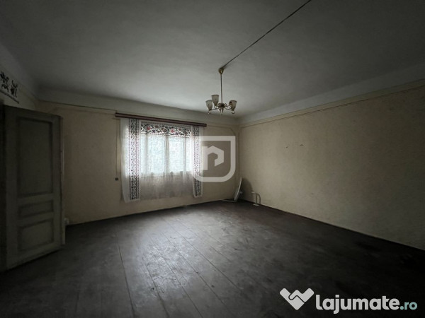 De vanzare casa, atelier fierarie, 4 anexe - 2507 mp in M... 