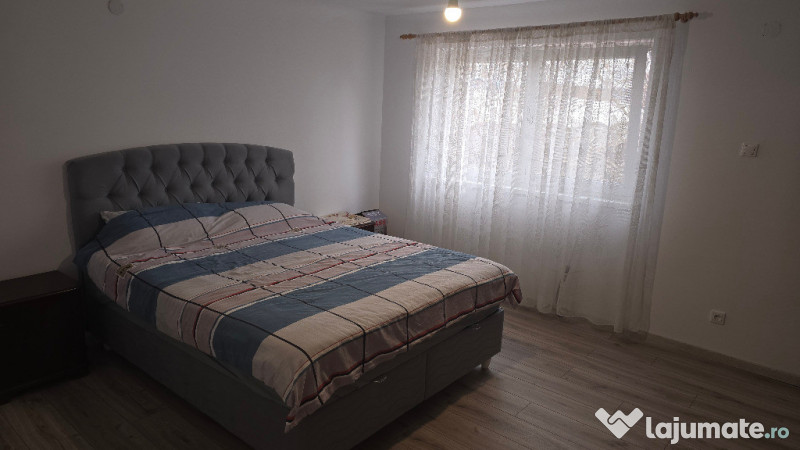 Vand casa in Deva, zona Garii (Peste Linia Ferata), P+E, din anul 2010 