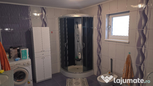 Vand casa in Deva, zona Garii (Peste Linia Ferata), P+E, din anul 2010 